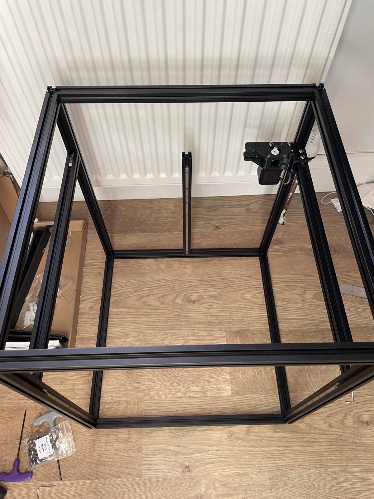 frame with a single motor